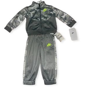 Nike 2 pc Set / 9 months